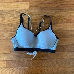 Victoria’s Secret Victoria Sport Sports Bra